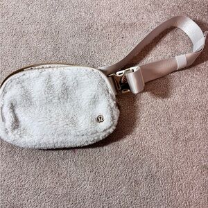 Lululemon belt bag